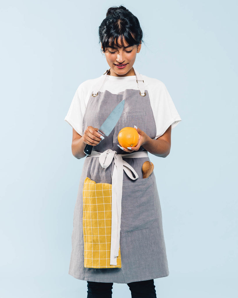 15 Cute Kitchen Aprons for Women 2023 - Cooking Aprons for Chefs